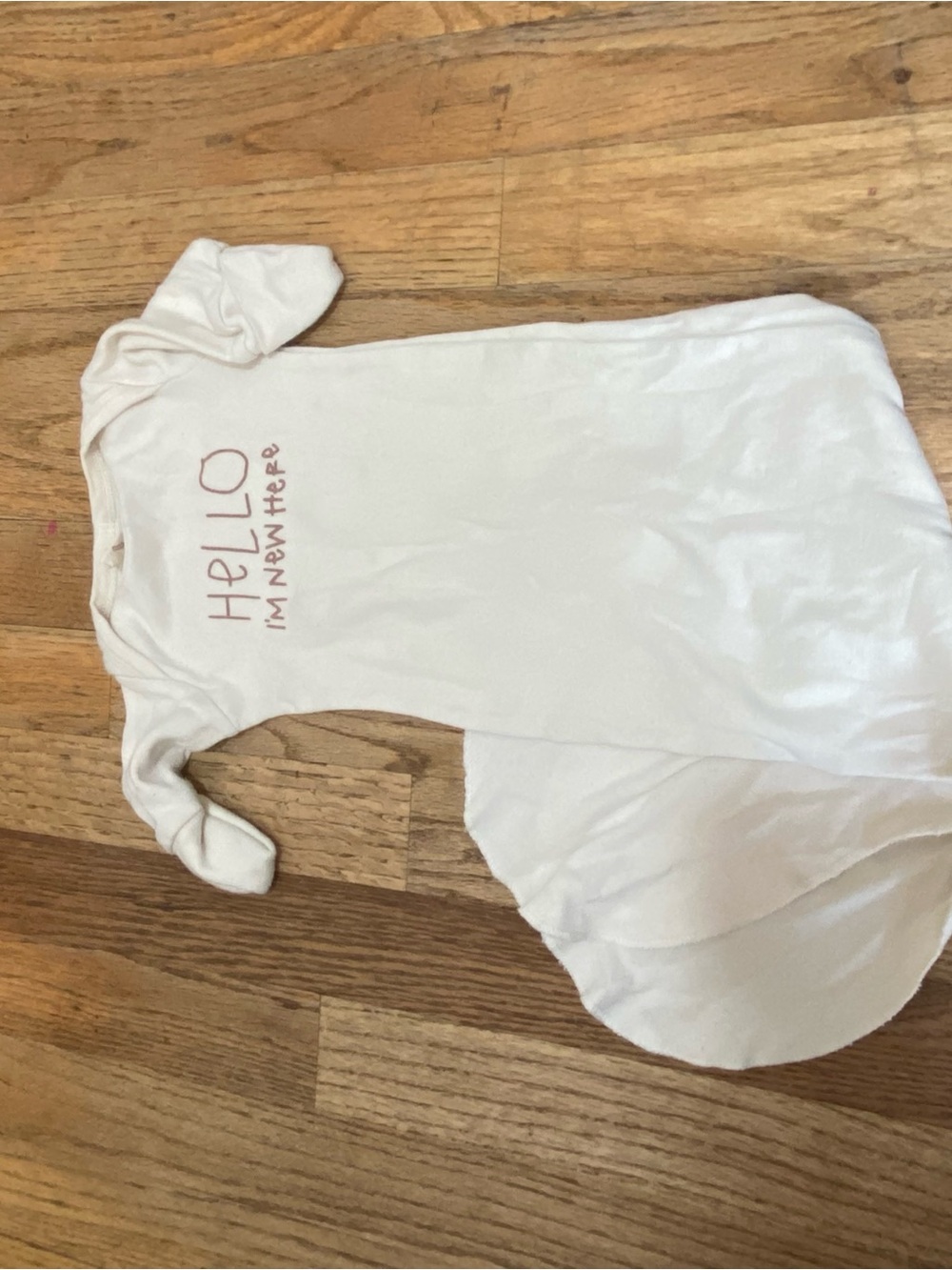 Tenth & Pine Organic Cotton Newborn Knotted Tie Gown – Hello I'm New Here (0-3M)